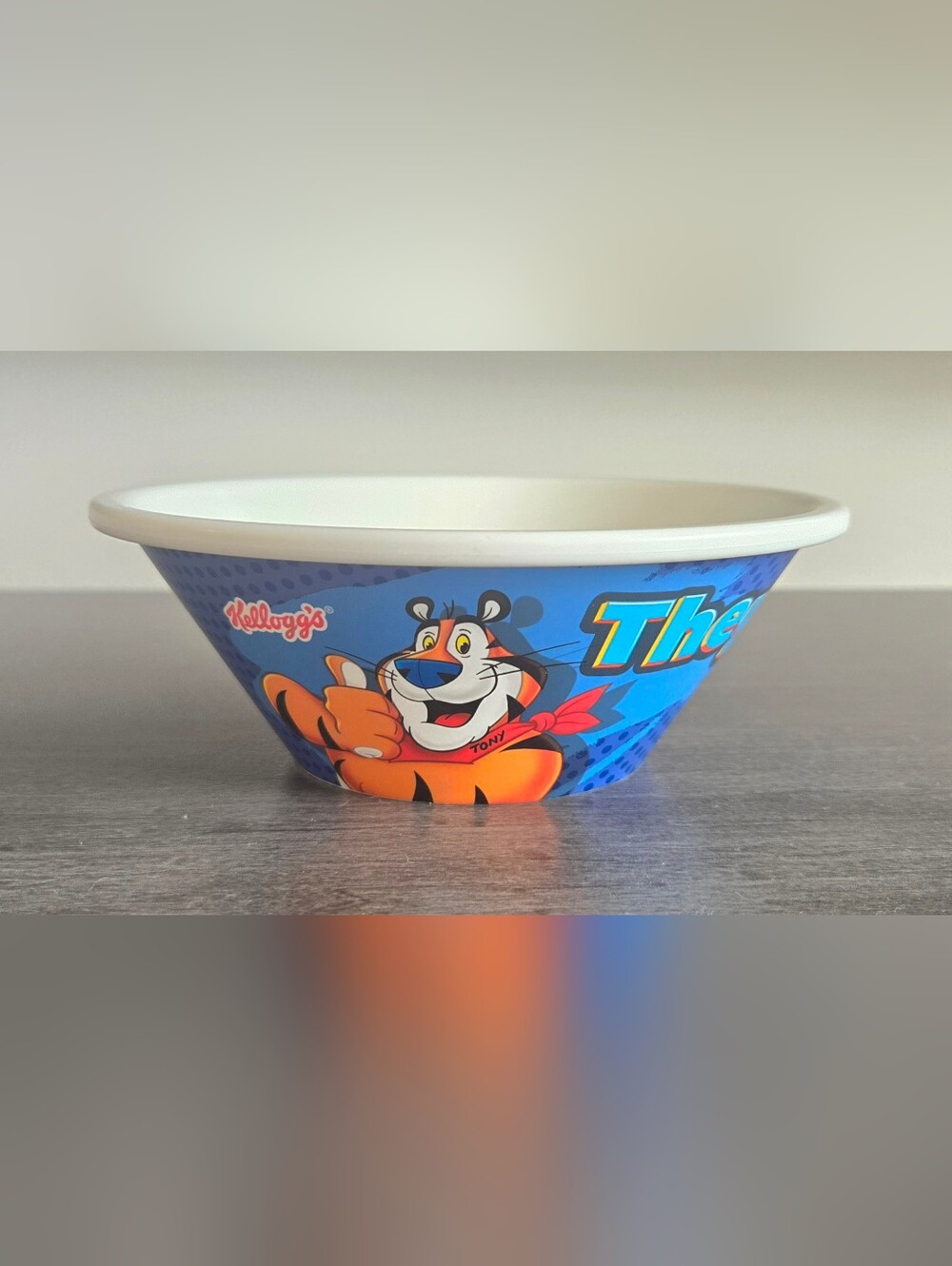 Vintage Kellogg's Frosted Flakes Tony The Tiger Plastic Cereal Bowl BPA Free
